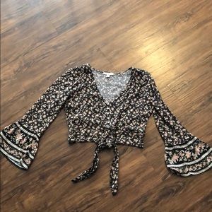 American Eagle Outfitters Floral Long Sleeve